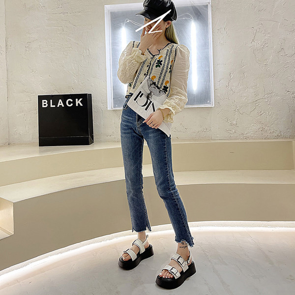 Ženske ležerne sandale s platformom u bijeloj i crnoj boji