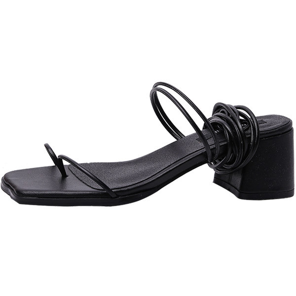 Stilīgas sieviešu sandales purngalam ar mežģīnēm