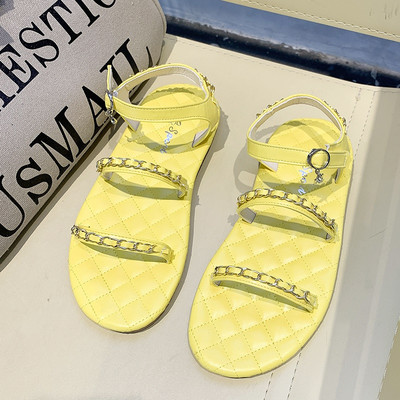 Sieviešu mākslīgās ādas sandales ar metāla apdari