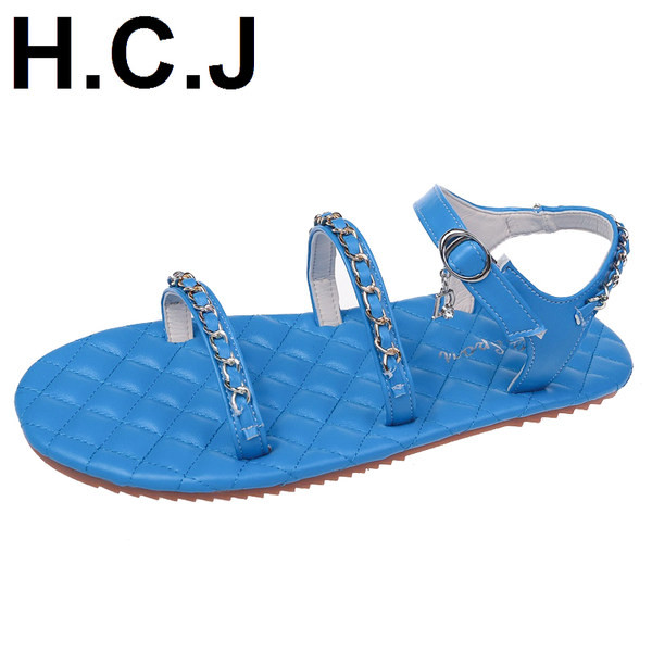 Sieviešu mākslīgās ādas sandales ar metāla apdari