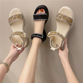 Sieviešu sandales ar spīdīgu efektu un ielāpiem