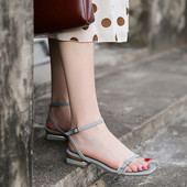 Sandale casual dama cu toc patrat jos si catarame