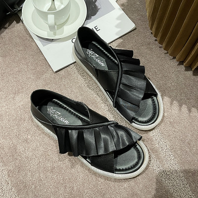 Vienkārša modeļa sieviešu sandales no eko ādas