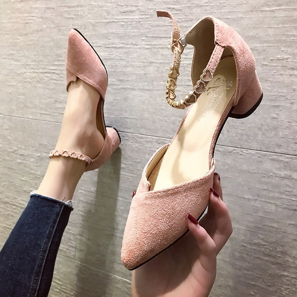 Sandale actuale de damă cu toc ascuțit