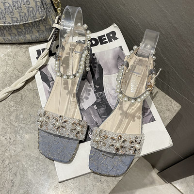 Γυναικεία σανδάλια με πέρλες και πέτρες σε δύο χρώματα