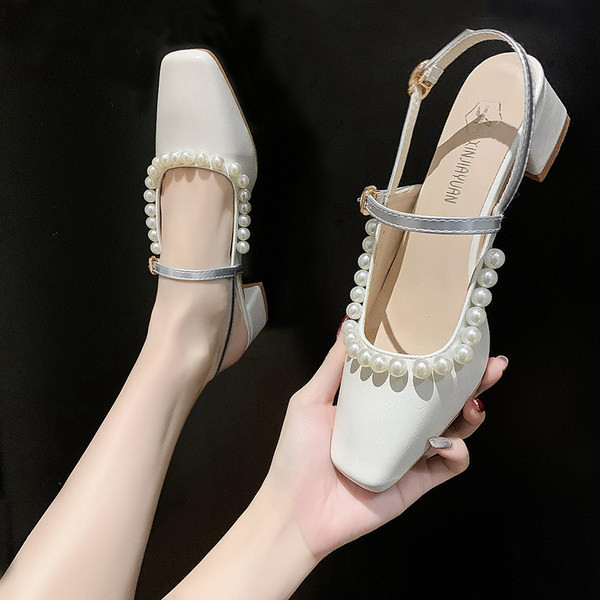 Sandale de damă de actualitate cu perle decorative din piele ecologică