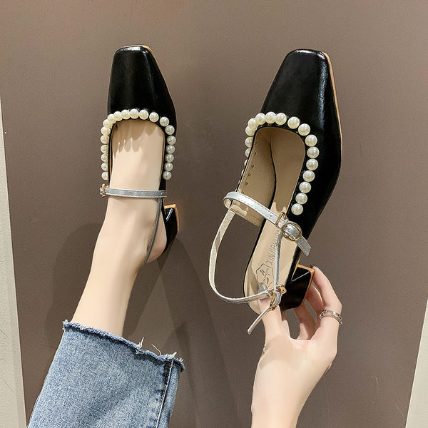 Sandale de damă de actualitate cu perle decorative din piele ecologică