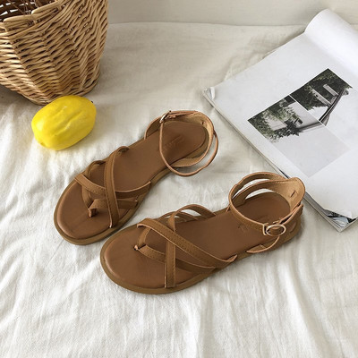 Γυναικεία casual σανδάλια απλό μοντέλο με αγκράφα