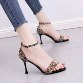 Modernas sieviešu sandales ar akmeņiem un 8 cm augstu papēdi
