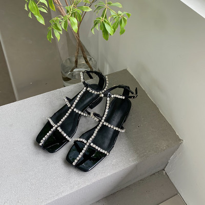 Model nou de sandale dama in doua culori cu perle