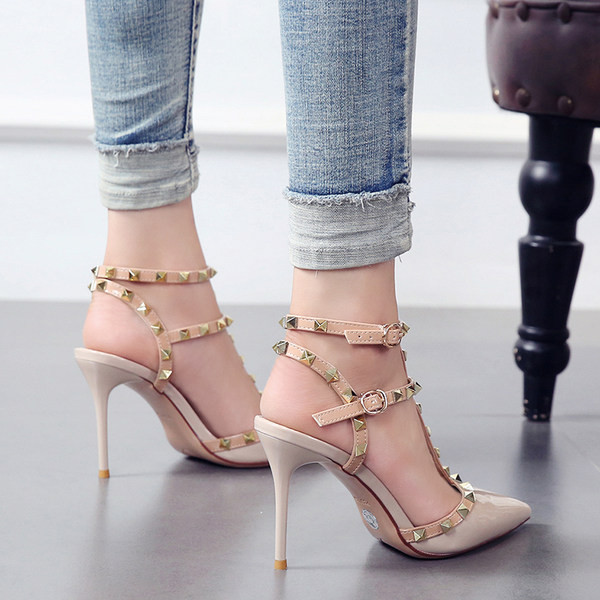 Sandale de dama moderne cu varf cu carouri metalice