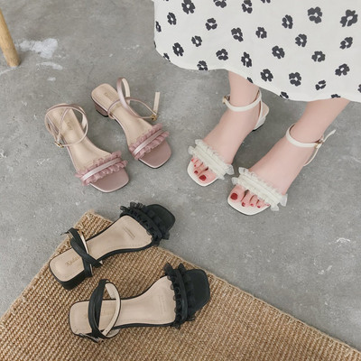 Стилни дамски сандали изчистен модел с ток