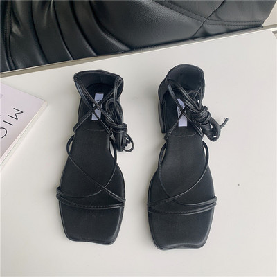 Γυναικεία πέδιλα από faux δέρμα με κορδόνια