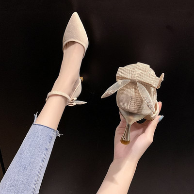 Стилни дамски сандали заострен модел с панделка