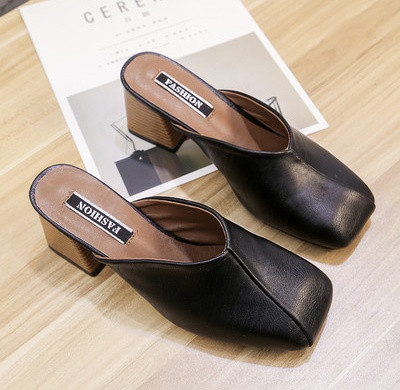 Papuci de dama moderni din imitatie de piele cu toc