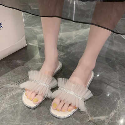 Γυναικείες παντόφλες με διακοσμητικές πέτρες και τούλι