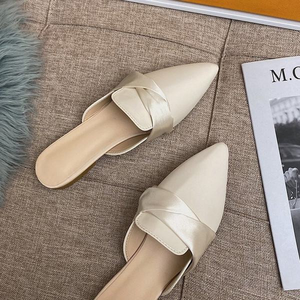 Papuci casual dama - model ascutit