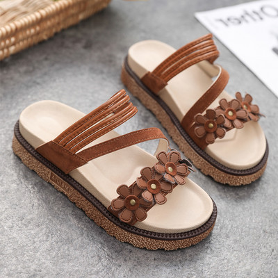 Papuci eleganti de dama cu talpa plate si flori decorative