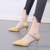 Νέο μοντέλο γυναικείες παντόφλες από μυτερό faux δέρμα με πέτρες