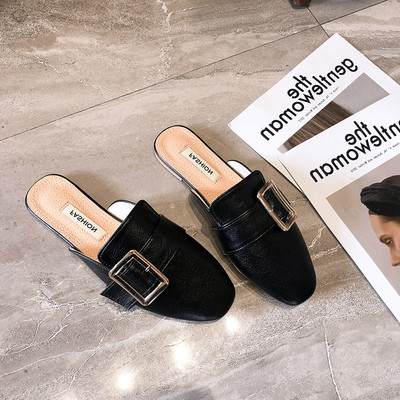 Papuci de damă cu model rotunjit cu cataramă