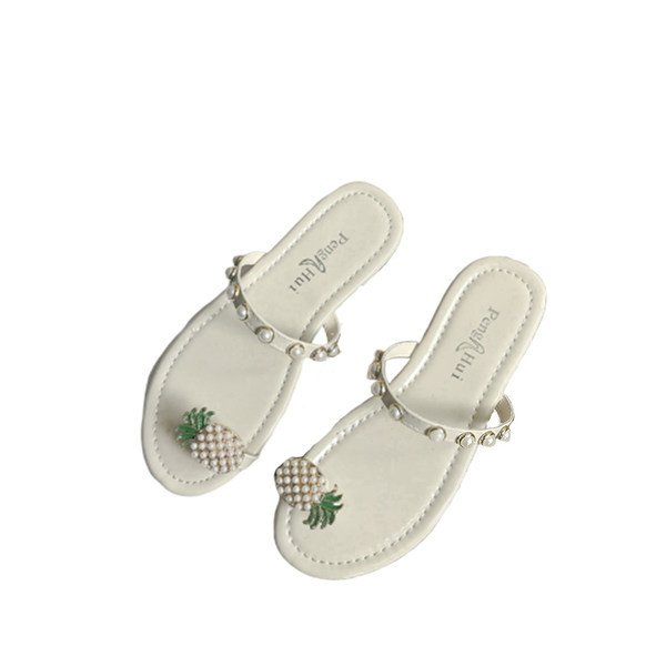 Μοντέρνα γυναικείες παντόφλες  με δικοσμητικές πέρλες