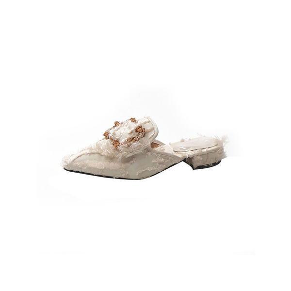 Actual papuci de dama model ascutit cu catarama