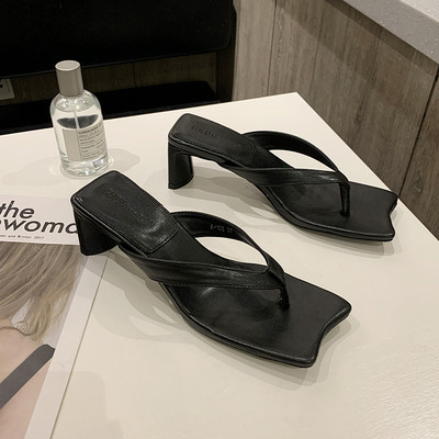 Γυναικείες παντόφλες από έκο δέρμα με τακούνι