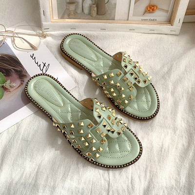 Papuci moderni de dama cu talpa plate si carouri metalice