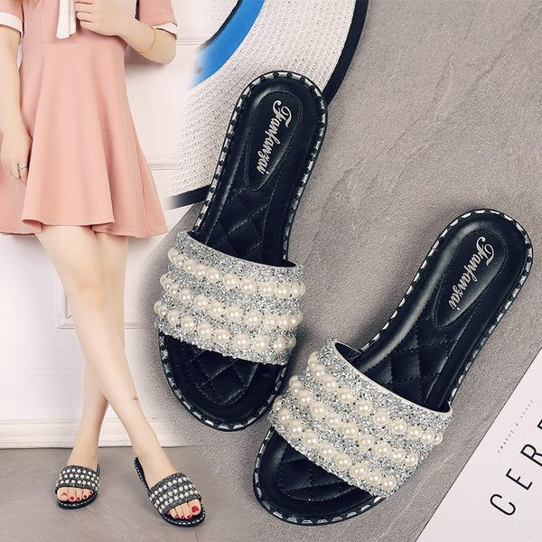 Ikdienas sieviešu čības ar plakanām zolēm un pērlēm