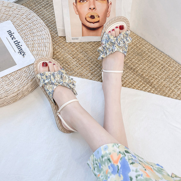 Papuci dama cu model floral in trei culori