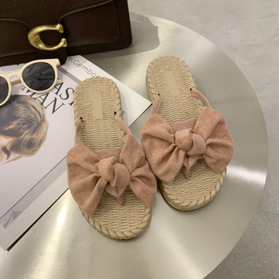 Papuci de damă cu talpă plată prin vârf