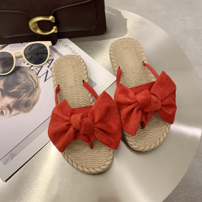 Papuci de damă cu talpă plată prin vârf