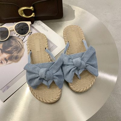 Papuci de damă cu talpă plată prin vârf