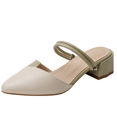 Model nou de papuci de dama ascutit cu toc patrat de 4,5 cm