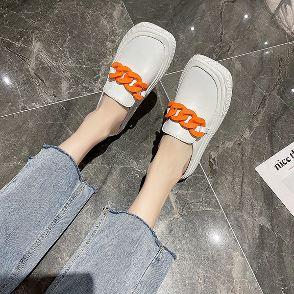 Papuci moderni de dama alb cu talpa plata