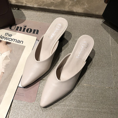 Papuci de dama moderni model ascutit cu toc inalt