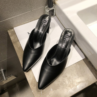 Papuci de dama moderni model ascutit cu toc inalt