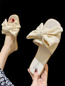 Papuci de dama actuali cu talpa plata si panglica