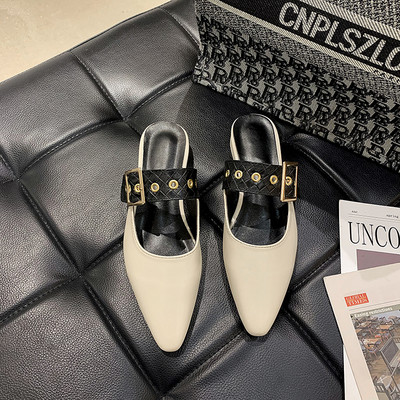 Papuci de dama eleganti model ascutit cu catarama