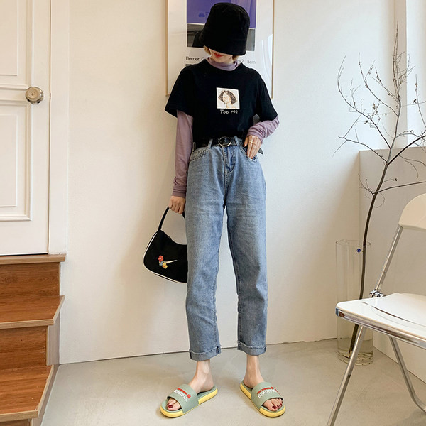 Papuci de damă cu inscripții potriviti pentru plajă