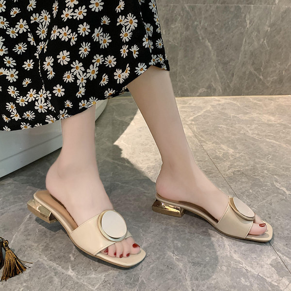 Papuci eleganti de dama cu catarama si toc