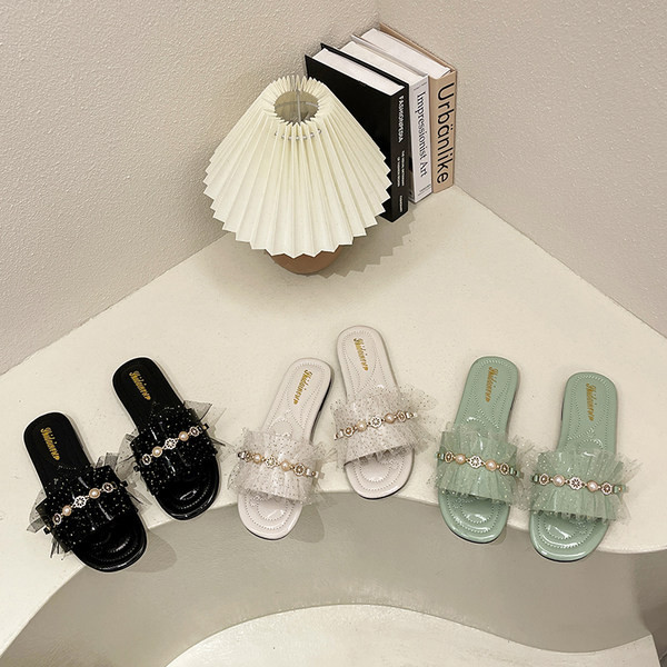 Papuci de dama in trei culori cu tul si decor metalic