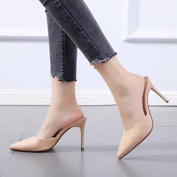 Model nou de papuci dama ascutit cu toc inalt de 9 cm