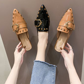 Γυναικείες παντόφλες casual με τρουξ - μυτερό μοντέλο