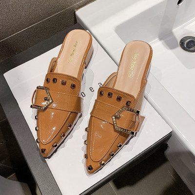 Γυναικείες παντόφλες casual με τρουξ - μυτερό μοντέλο