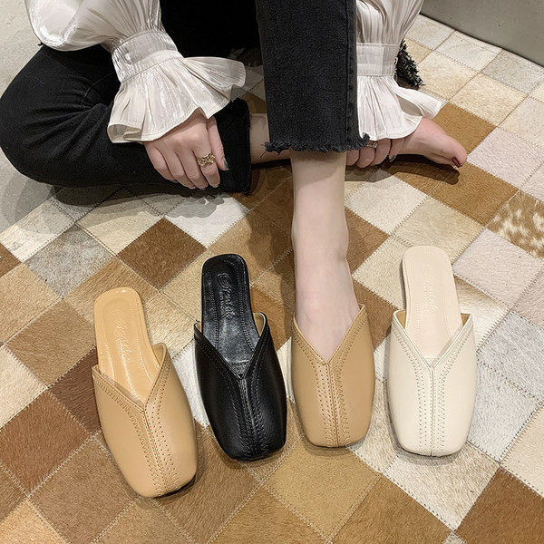 Casual παντόφλες με επίπεδη σόλα από οικολογικό δέρμα