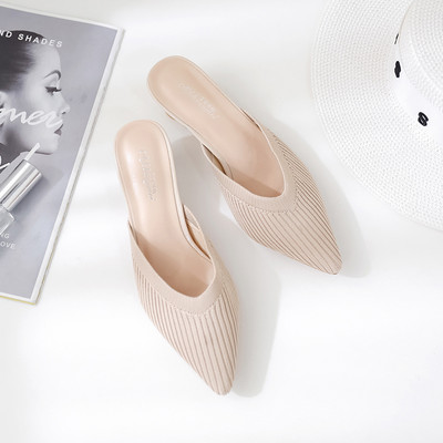 Model nou de papuci de dama ascutit cu toc de 4,5 cm