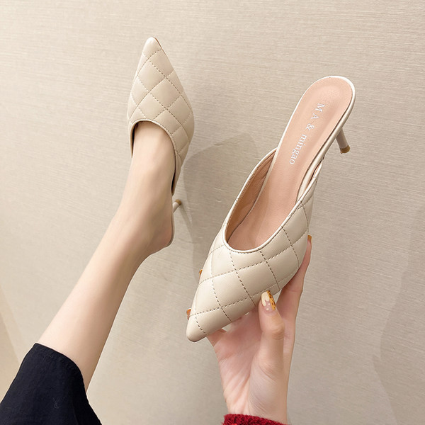 Papuci eleganti cu toc model ascutit pentru femei