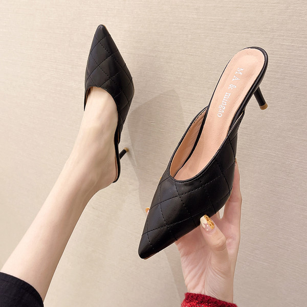 Papuci eleganti cu toc model ascutit pentru femei