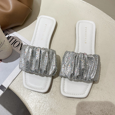 Γυναικείες παντόφλες με λαμπερά στοιχεία και επίπεδη σόλα σε τρία χρώματα